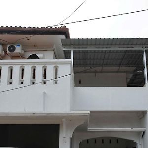 Reddoorz Near Gor Jatidiri Semarang Hotel Jatingaleh Exterior photo