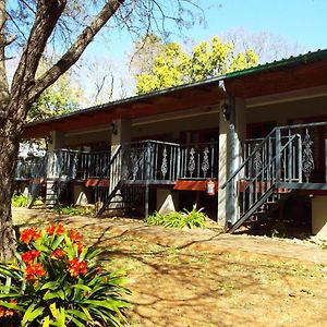 Aloes Country Inn Waterval Boven Exterior photo