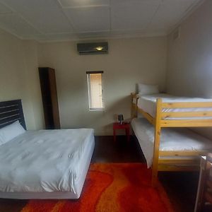 Durban Inn Accommodation Exterior photo