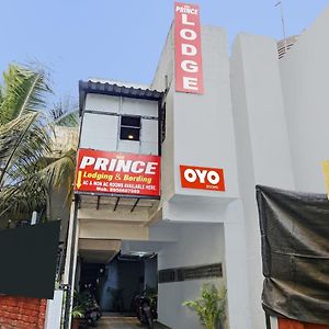 Oyo Flagship Prince Lodge Pune Exterior photo