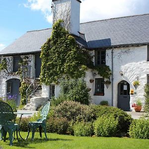 Dolgun Uchaf Guesthouse And Cottages In Snowdonia Dolgellau Exterior photo