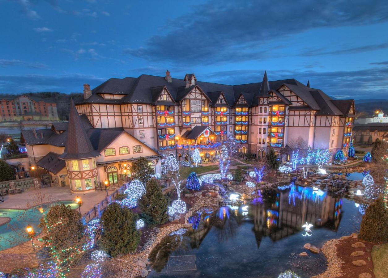 The Inn At Christmas Place Pigeon Forge Exterior photo