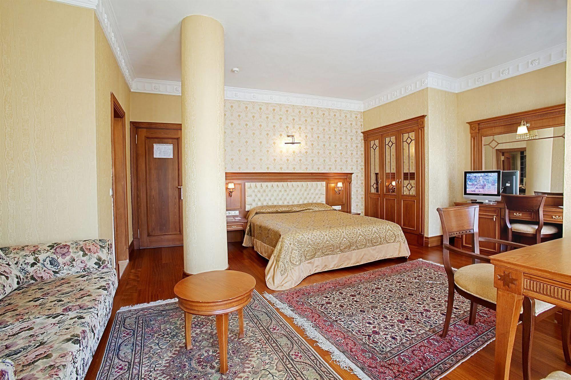 Hotel Sumengen Istanbul Room photo