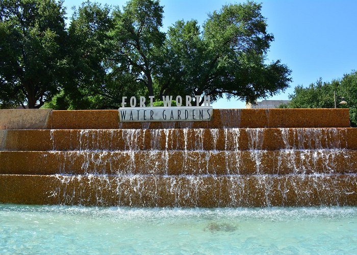 Fort Worth Water Gardens photo