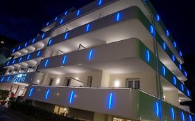 Hotel Salus Lignano Sabbiadoro Exterior photo