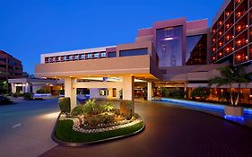 Hilton Orange County/Costa Mesa Hotel Exterior photo