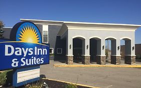 Days Inn & Suites By Wyndham Cincinnati North Springdale Exterior photo