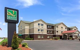 Quality Inn & Suites Ferdinand Exterior photo