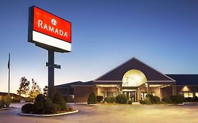 Ramada By Wyndham Batesville Exterior photo