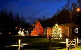 Cabin Margot With Hot Tub In Private Garden Hotel Kaprijke Exterior photo