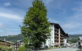 Q! Hotel Maria Theresia Kitzbuhel Exterior photo