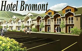 Hotel Bromont Exterior photo