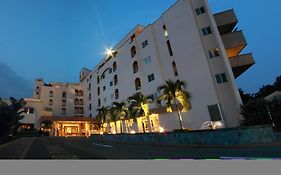 African Regent Hotel Accra Exterior photo