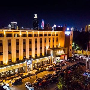 Shunhe International Hotel Jinan Exterior photo