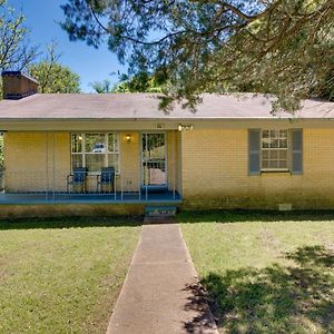 Quaint Oxford Home About 2 Mi To Ole Miss And The Grove! Exterior photo