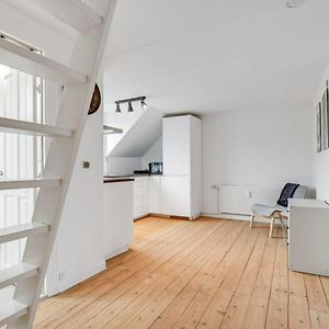 One Bedroom Apartment In Aarhus, Ole Rmers Gade 104 Exterior photo