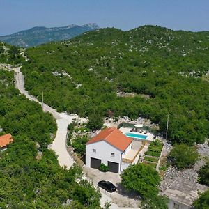 Pet Friendly Home In Duge Njive With Wifi Exterior photo