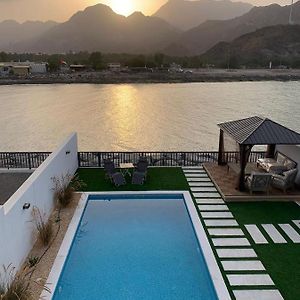 Great Escape For Family And Friends 4Br Villa With Private Pool And Sea View Fujairah Exterior photo