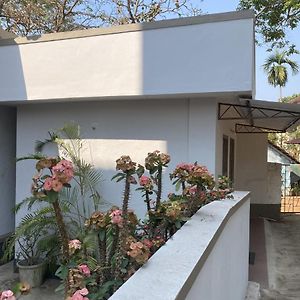 Charming Guesthouse In Heart Of Manipal Exterior photo