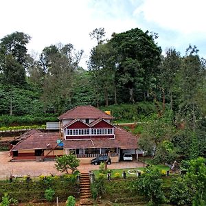 Balekhan Homestay - Heritage & Mountain View Chikmagalur Exterior photo