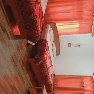 Unique Guest House Srinagar  Exterior photo