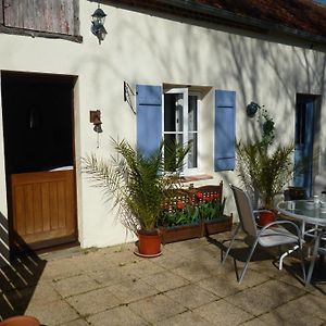 Ancient Country Cottage For 2, Nature Lovers Paradise. Chateaumeillant Exterior photo