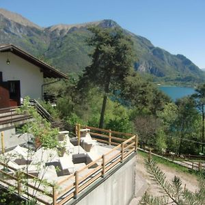 Ferienwohnung In Val Maria-Pur Mit Grossem Balkon Und Seeblick Pieve Di Ledro Exterior photo