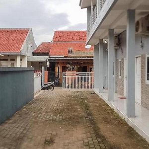 Kai Homestay Near Anyer Beach Redpartner Kareo Exterior photo