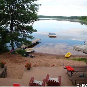 Northwoods Haven House - 6 Bed-4 Bath Lodge On Lake In Spooner! Enjoy The Lake Life, Trails And Ammenities, Including Commercial Kitchen Exterior photo