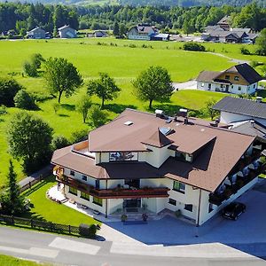 Pension Schlommer Hotel Sankt Gilgen Exterior photo