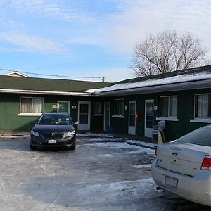 Carriage Inn Motel Peterborough Exterior photo