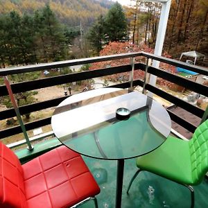 Pinearoma Pension Hongcheon Exterior photo