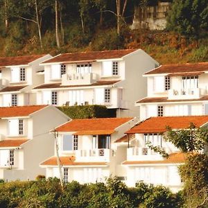 Country Club Valley Vista Hotel Kodaikanal Exterior photo